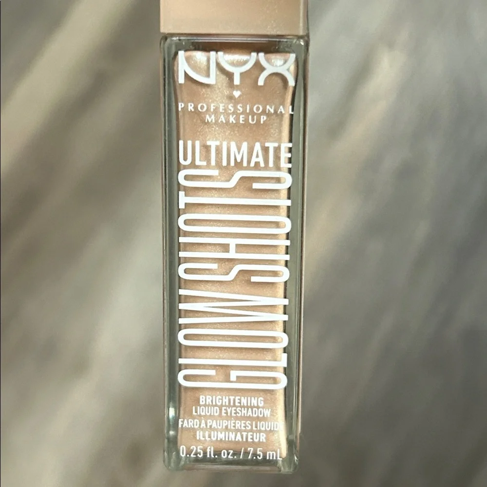 NWT NYX Ultimate Glow Shots Eyeshadow